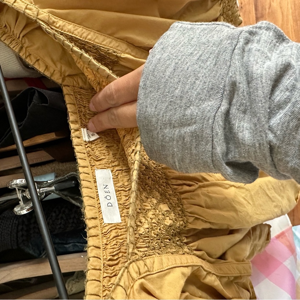 Doen mustard flowy top